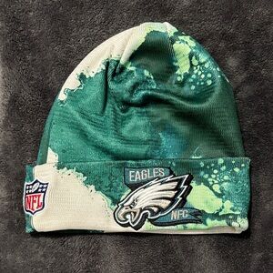 NFL Eagles Green and Cream Beanie